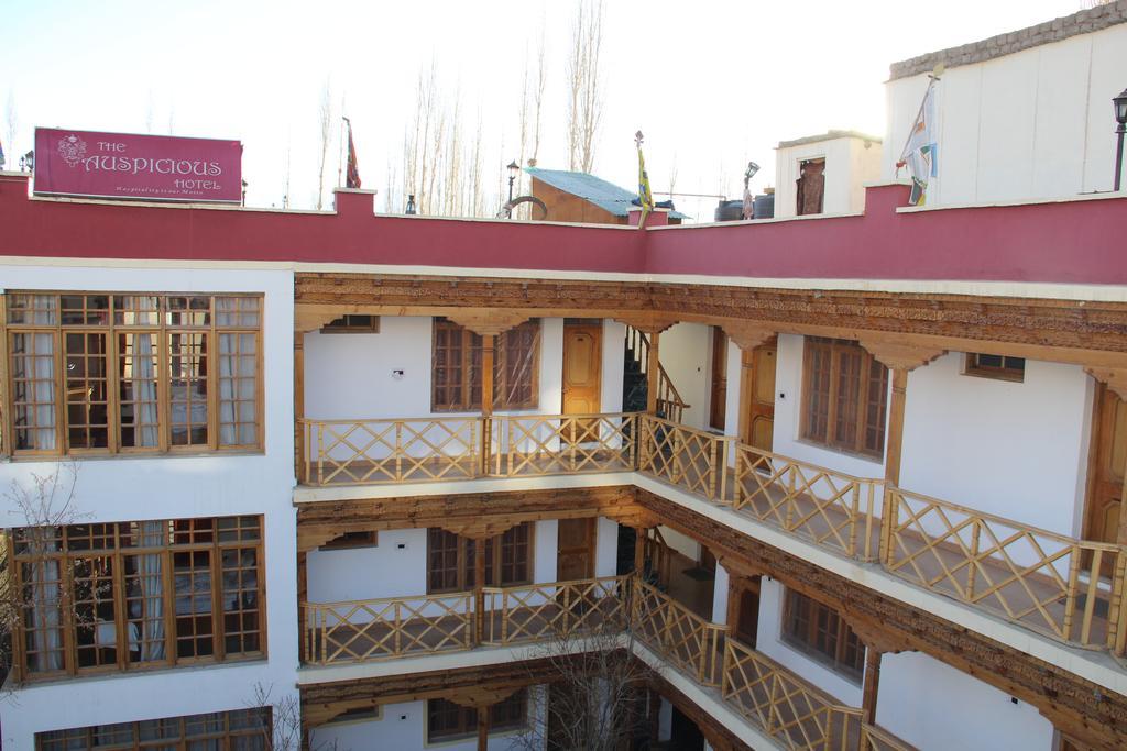 The Auspicious Hotel Leh Exterior foto