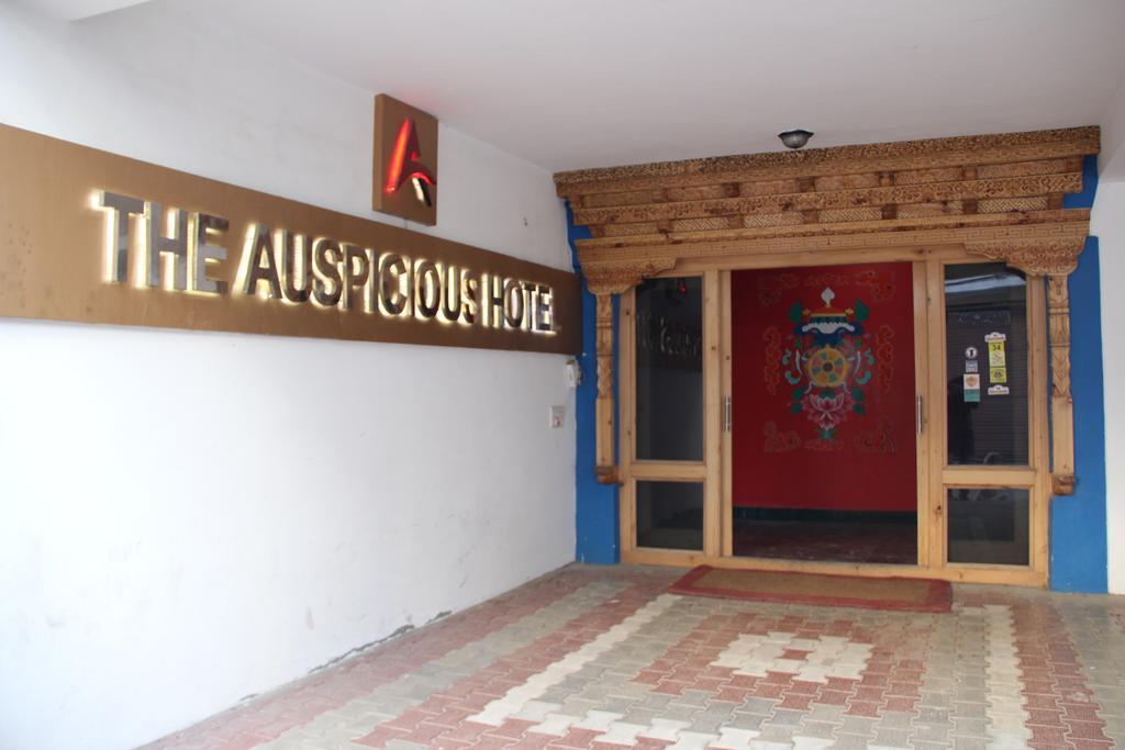 The Auspicious Hotel Leh Exterior foto